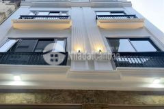 Bán gấp nhà ngõ 298 ngọc lâm, long biên, 40m2, 6tầng, phân lô, ô tô, thang máy, giá rẻ