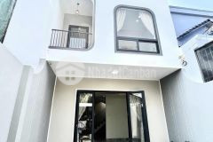 Cần bán nhà gần chợ bình chánh 3pn,2wc giá chỉ 1 tỷ 650tr gọi xem nhà