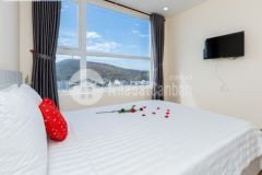 Bán gấp khách sạn 2 mặt tiền thùy vân 8x25m view trực diện biển