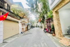 Bán nhà tây hồ, lạc long quân, 39m, 5 tầng, 7.85 tỷ, ô tô, nhà đẹp ở ngay.