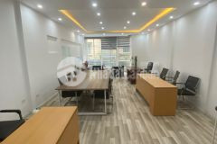 Cho thuê nhà phạm tuấn tài, cầu giấy 55m x 5t giá 25tr, nhà đẹp, ô tô tránh