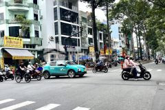 Nhỉnh 3.x tỷ, 4 tầng,3pn,22m2,xe hơi đỗ cửa, gần đhkt nguyễn tri phương,q10, ởcho thuê