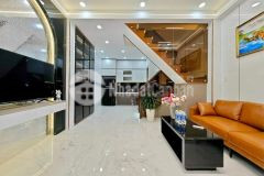 Bán nhà 3 tầng,43m2,ngang 5m,điện biên phủ,q10,mới ở ngay, chỉ 5.x tỷ