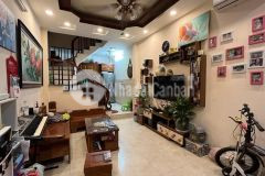 Bán nhà 5 tầng nội thất đẹp quận hoàng mai, ngõ rộng gần mặt phố giáp bát đường ô tô chạy.