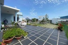 Cần bán căn nhà vườn cấp 4, 364m2, ngay thị trấn gò dầu, shr, giá 630 triệu.