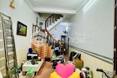 Hoàng mai 34m sổ đỏ riêng chính chủ giá 4.6 tỷ có thương lượng