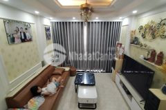 Bán nhà bát khối,long biên 5 tầng,32m2,mt3.5m gần oto nhỉnh 4 tỷ