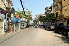 Chủ cần tiền bán gấp tòa nhà 4 tầng mặt phố quận hoàng mai 125m2 chỉ 20 tỷ 0969568293