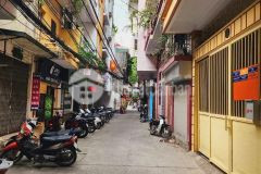 Bán nhà tôn thất tùng 61m2, 5 tầng. gần phố oto vào 9.5 tỷ