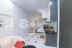 Bán nhà thịnh hào đống đa nhà đẹp ở ngay 20m. giá 3.75 tỷ., nhà 5 tầng cực vuông vắn