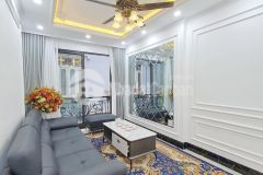 Giảm sâu 500 triệu, nhà thịnh quang, đống đa 44m2, chỉ 5.8 tỷ, chủ tặng lại nội thất.