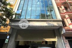 Cho thuê tòa văn phòng 8 tầng phố trần duy hưng. dt 105m2, mt 9.3m. giá 140trth