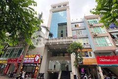 Cho thuê 5 tầng dưới toà văn phòng 8 tầng mp dịch vọng hậu.dt 130m2.mt 8m. giá 130trth