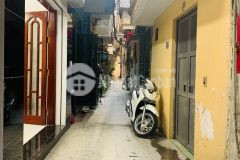 Hot bán nhà khương trung 40m2 5t ngõ nông, hai thoáng, tặng full nội thất xịn, giá chỉ nhỉnh 6 tỷ