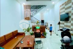 Bán nhà đường láng hạ, 46mx5 tầng, ô tô cách phố 30m,giá 7.4 tỷ.
