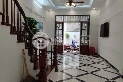 Nhà riêng khúc thừa dụ cầu giấy 42m x 5t 6 ngủ giá 8.8 tỷ, nhà đẹp, lô góc, full