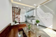 Bán nhà phố ái mộ, bồ đề,long biên, 31m2, 5 tầng, phân lô, ô tô, gần phố, giá rẻ