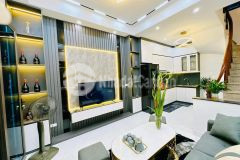 Bán nhà đẹp ngay chợ xa la, đi vài bước ra học viện quân y.