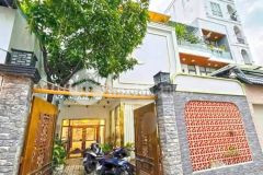 Biệt thự 2 lầu sân thượng mặt tiền hẻm xe tải nguyễn thị thập.q7