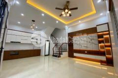 Cực kỳ rẻ, nhà thái thịnh, dt 46mx5 tầng, lô góc thoáng, giá 7.4 tỷ.