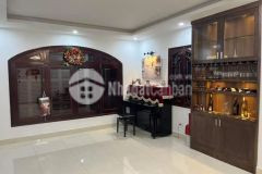 Bán nhà hoàng cầu. đống đa. lô góc. ô tô. dt 57m2. mt 6,4m. 5 tầng. giá 12,48 tỷ.