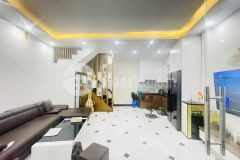 Bán nhà gốc đề hoàng mai, gần phố đường ô tô, nhà 5 tầng đẹp tặng nội thất.