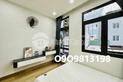 Bán nhanh nhà quận 5 giáp q1 shr 4 tầng đẹp ởcty tiếp khách thiện chí.