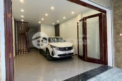 Nhà đẹp hiếm đường ô tô tránh nhau ngõ phố ngọc thụy dt 60m2. giá 16.3 tỷ