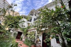 Cho thuê bt sân vườn siêu đẹp quảng an tây hồ 290m x 3t giá 40 triệu, ở đẳng cấp, kd đỉnh