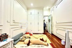 Bán nhà nguyễn chánh. cầu giấy. ô tô. vỉa hè. dt 40m2. mt 3,4m. 5 tầng. giá 14,98 tỷ.