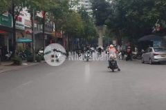 Bán nhà mặt phố trương công giai cầu giấy 32mx 1t giá 16.5 tỷ, vỉa hè đá bóng, kd số một