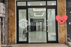 Cho thuê nhà phạm thuận duật mai dịch cầu giấy 50m x 7t giá 35tr, ô tô, thang máy