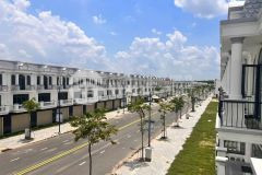 Cần bán gấp nền đất kđt thăng long 2 bàu bàng, dt 100m2 giá chỉ nhỉnh 900tr, sổ sẵn, 100thổ cư.