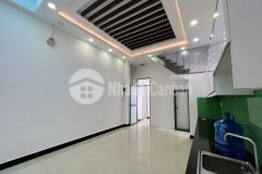 Cho thuê phòng trệt q7 rộng rãi, có giếng trời, nội thất cơ bản bếp rộng