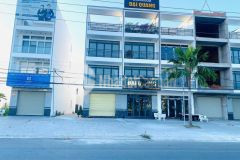 Cho thuê nhà trệt 3 lầu mới 100 có thang máy mặt tiền kdc hồng loan 5c