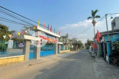 Hơn 200m2 nở hậu 8m mặt tiền đường nhựa hòa châu giá 1ty4x lh 0935196248