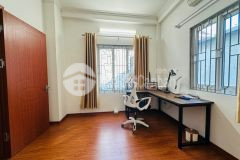 Bán nhà ngõ 117 thái hà có sân để xe riêng thông số vàng