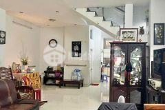 Tôi chủ bán 200m2 đất thổ cư có nhà trên đất hẽm đường nhựa oto song song xe gác máy đường trần