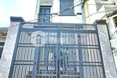 Hàng hiếm nhà 2 lầu sân thượng lô nhì phạm hữu lầu phú mỹ q7.