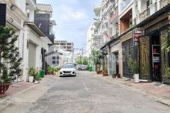 Vị trí vip vạn phúc city hẻm xe tải kinh doanh 4 tầng đúc mới gía 7.9 tỷ.