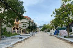 Bán nhà góc khu cột 5 gần gara ô tô vân đồn và trường sakura, cột 5,hạ long