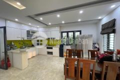 Rẻ cực kỳ, phố đông các đống đa, dt 48m 5 tầng, lô góc, ô tô gần, giá 7.8 tỷ