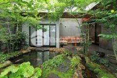 Bán nhà riêng khu vực bờ kè hoàng sa trường sa, 35m2, 1 trệt 2 lầu, nhà đẹp, hẻm an ninh