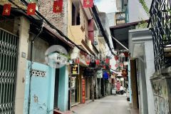 Bán nhà cầu giấy, ngõ ô tô tránh, gần hồ. s 42m. giá chỉ 7 tỷ