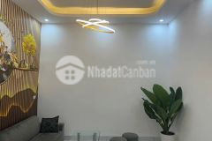 Bán căn nhà 2 tầng ngõ phố nguyễn hữu cầu, ph ngọc châu, tp hd, 75m2, 3 ngủ, gần chợ