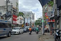 Phú nhuận, huỳnh văn bánh, sát mt, hxh, 42m2, ngang 4m, nhỉnh 6 tỷ tl