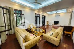 Bán biệt thự vip tô ngọc vân tây hồ 160m2 52 tỷ