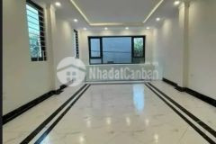 Gần 5 tỷ có nhà đẹp ở luôn gần đường ôtô tránh vị trí gần viện đa khoa đức giang