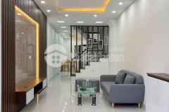 Bán nhà thanh trì căn 5 tầng dt 40m giá 4 tỷ xx