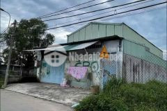 Cần tiền bán nhà xưởng 220m2 đang cho thuê ở xã tân thông hội củ chi giá 650 triệu.